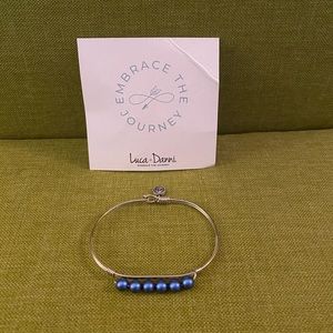 Luca & Danni- blue bead, wire bracelet